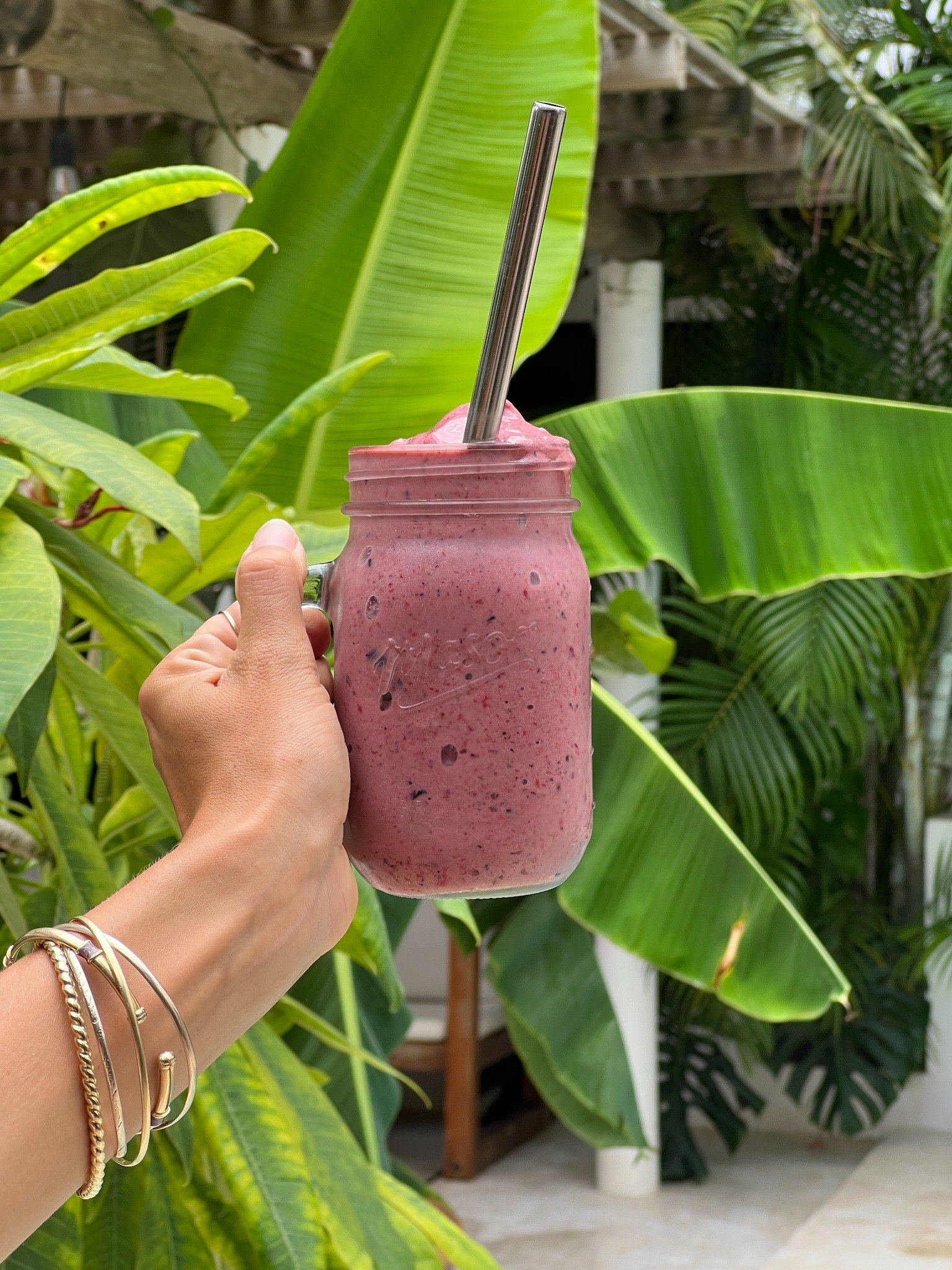 Moonrise smoothie in the garden